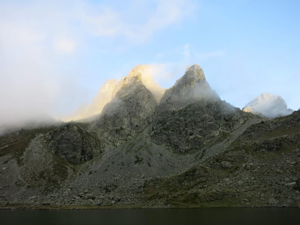 Soleil au-dessus de 2300m A.P.