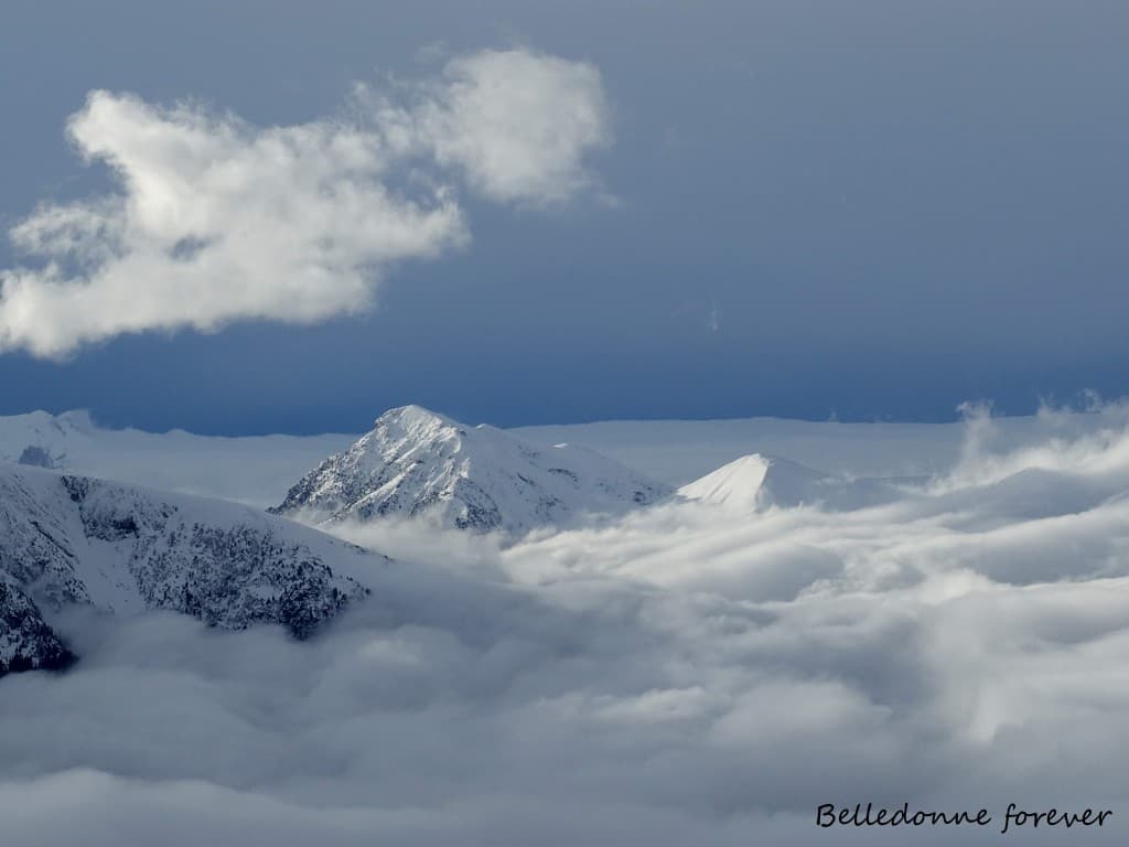 Bien nuageux au sud - Le Tabor (2389m) A.P.