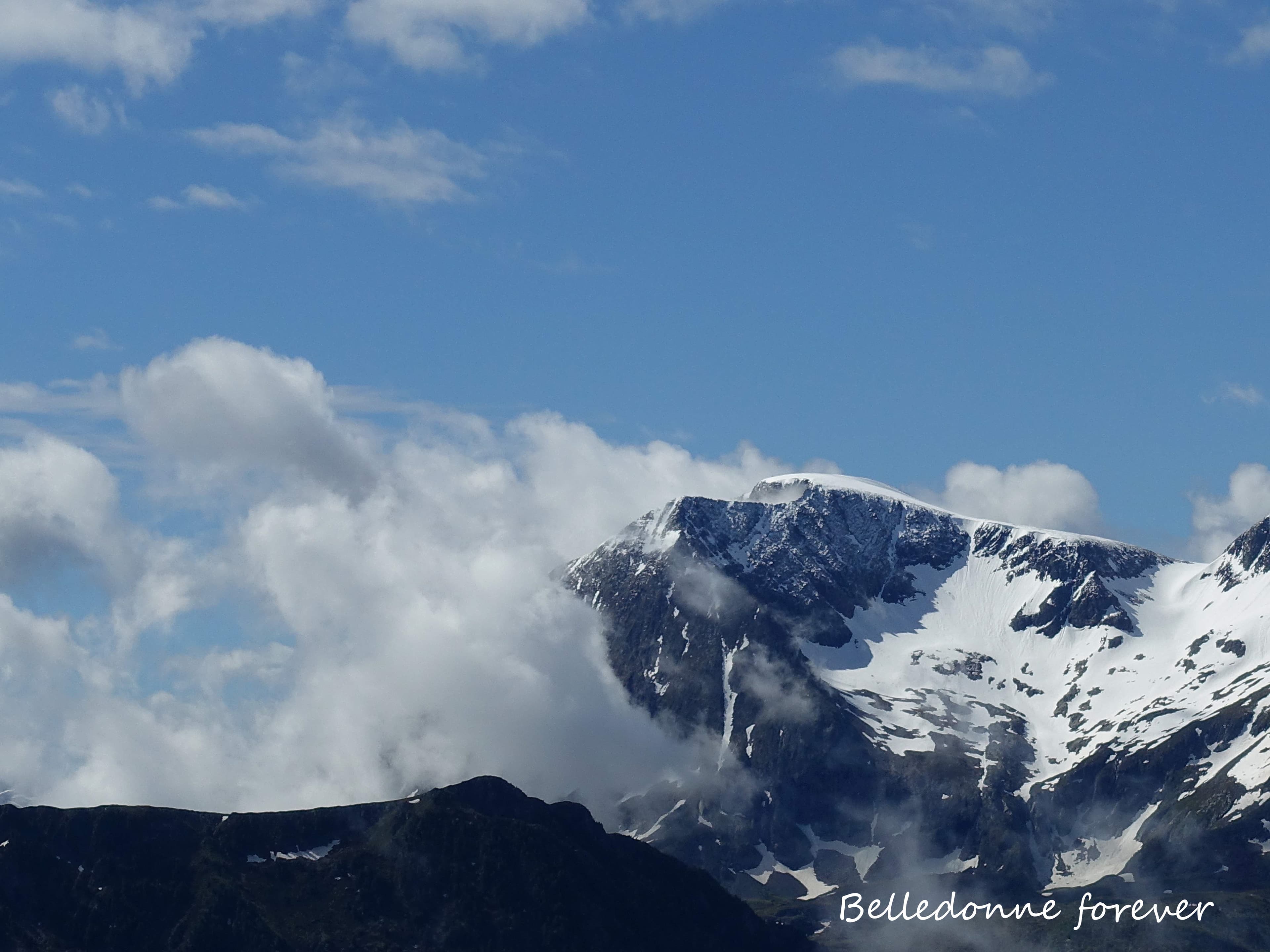 Le vent de sud ouest chasse les nuages A.P.