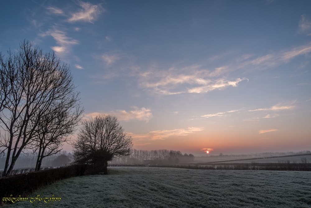 Du givre, des cirrus, de la brume