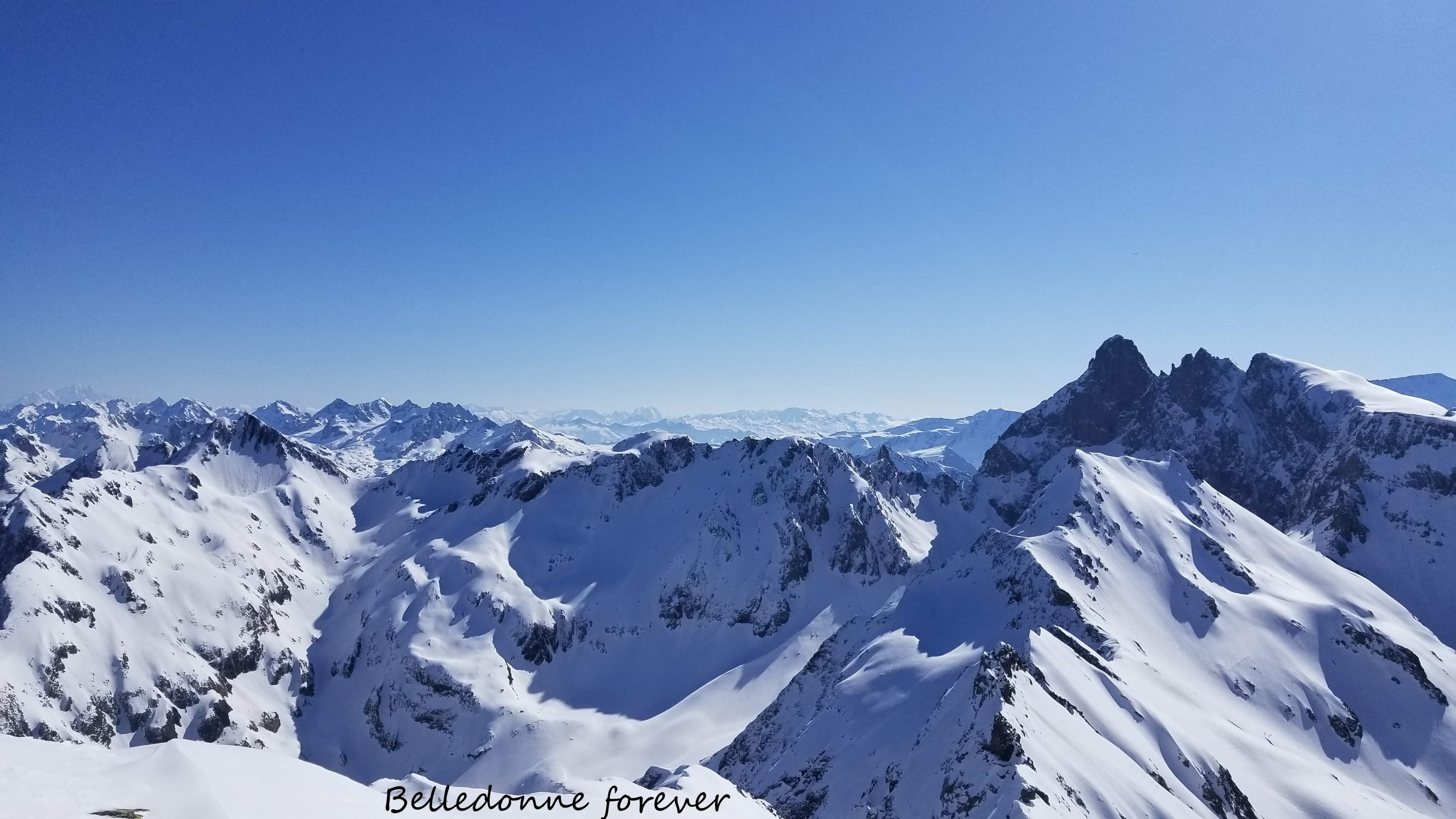 Ciel dégagé vue du mont blanc à la croix de Belledonne A.P.