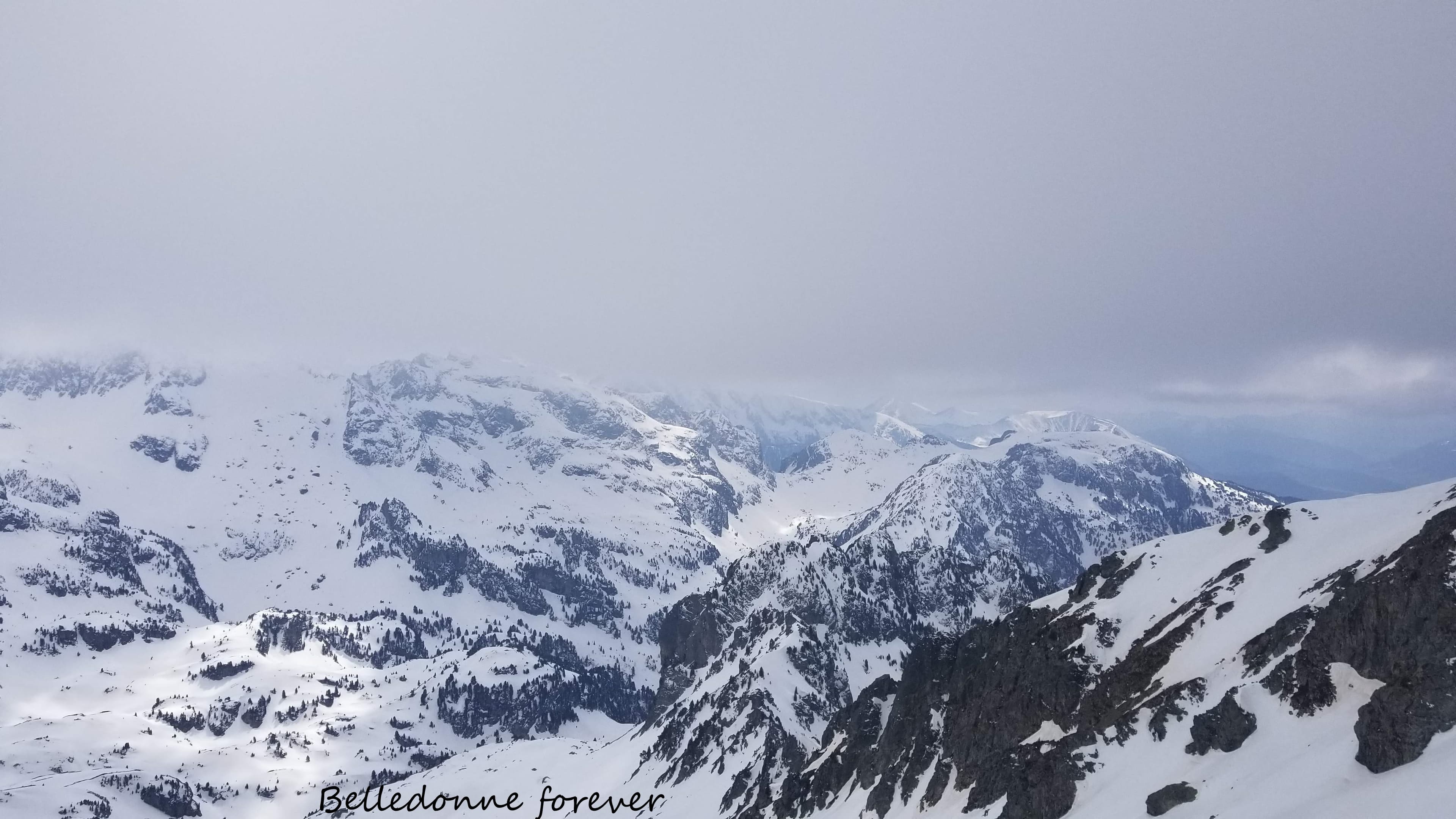 Croix de chamrousse dans les nuages vue depuis le grand colon 2390m  A.P.