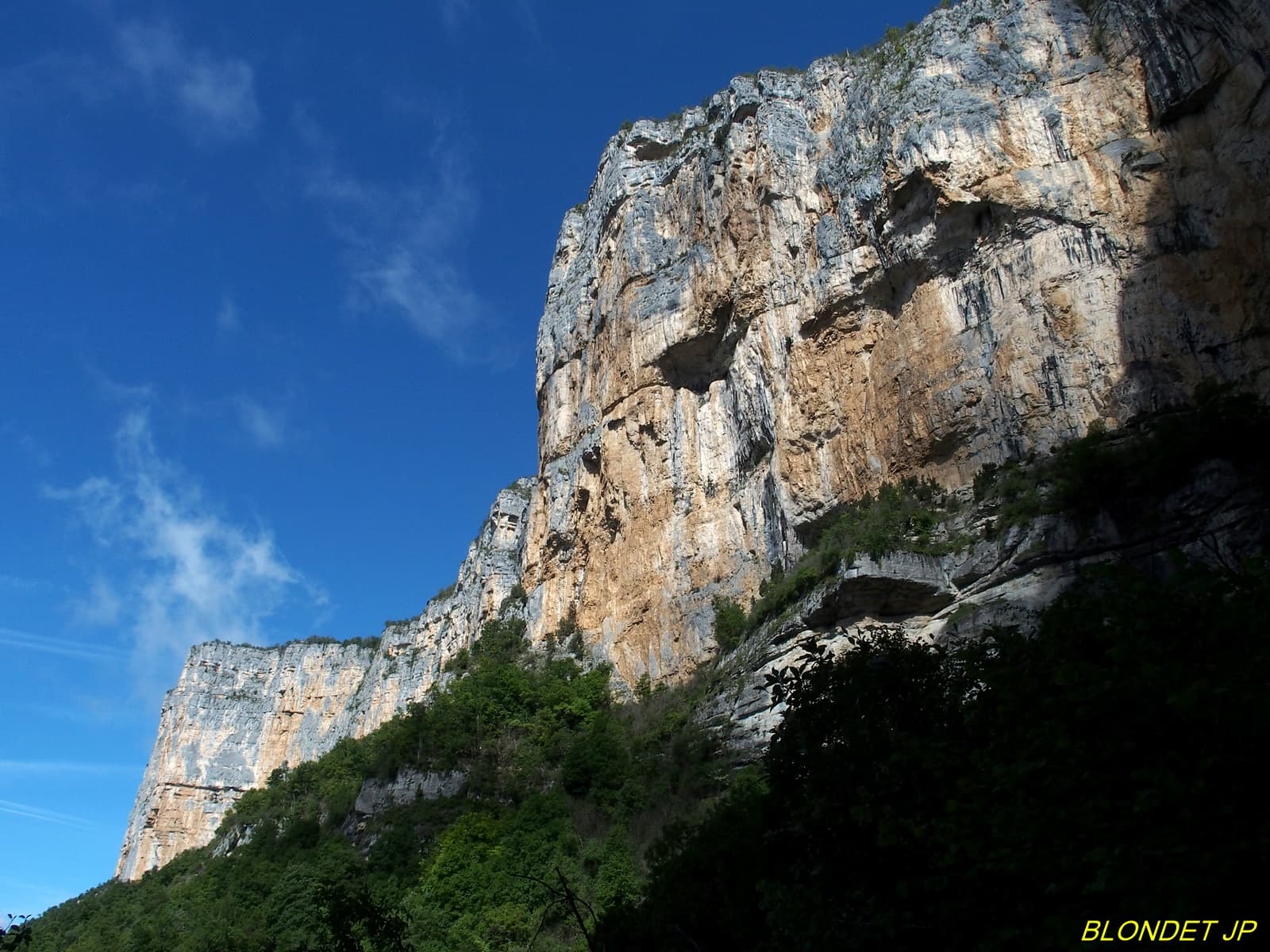 Sous les Rochers de Presles