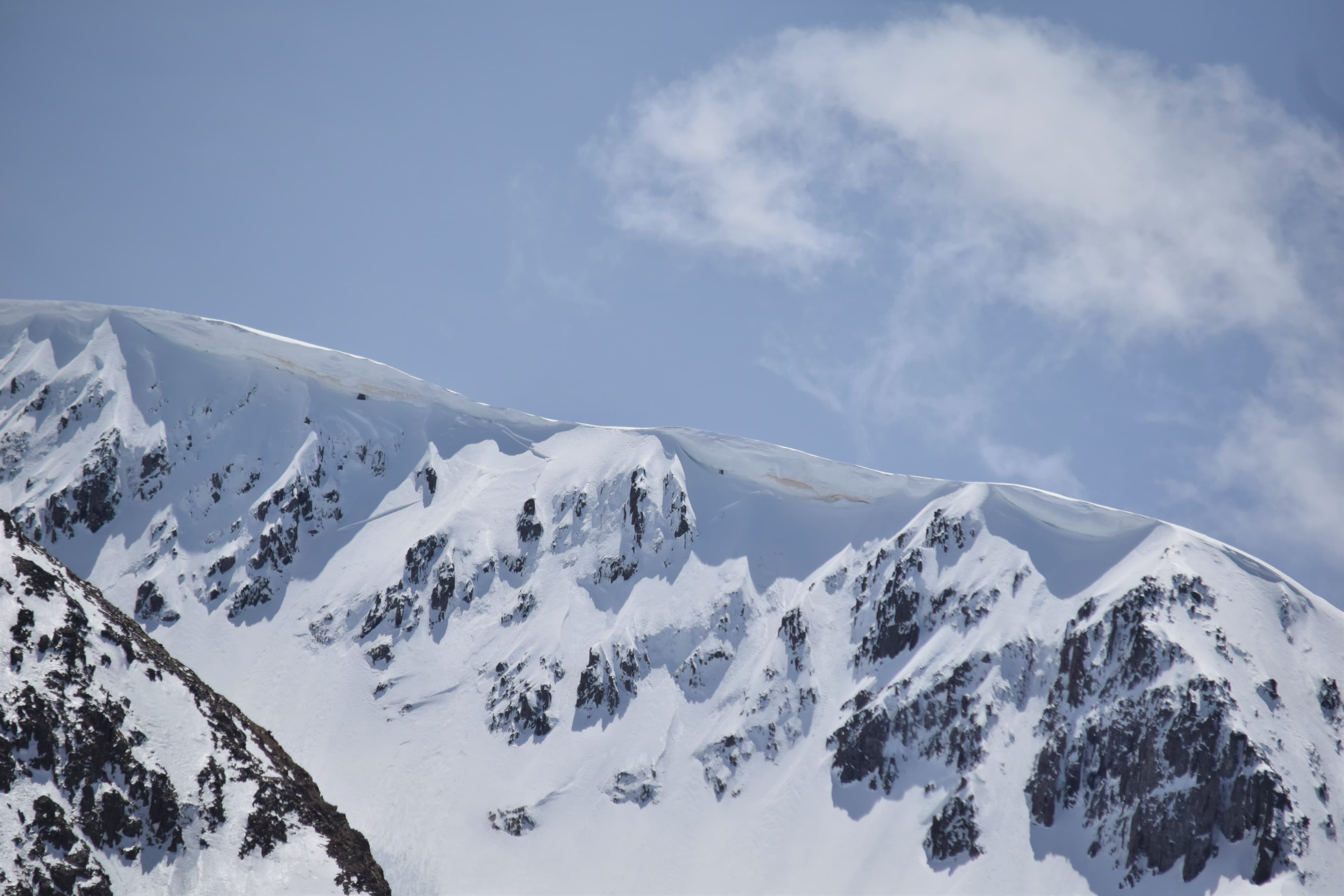 Belles corniches attendant la chute