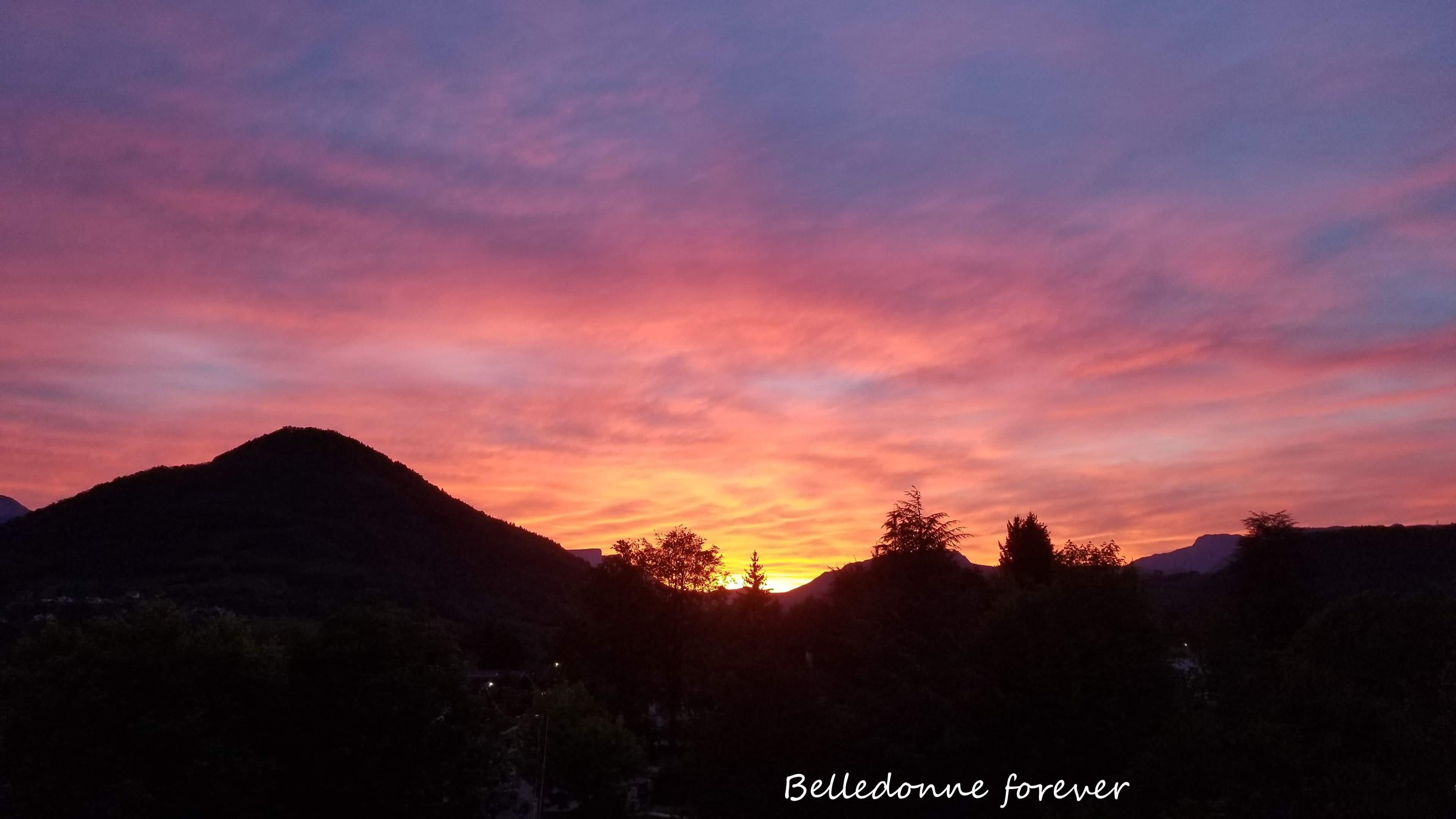 Coucher de soleil depuis Belledonne A.P.