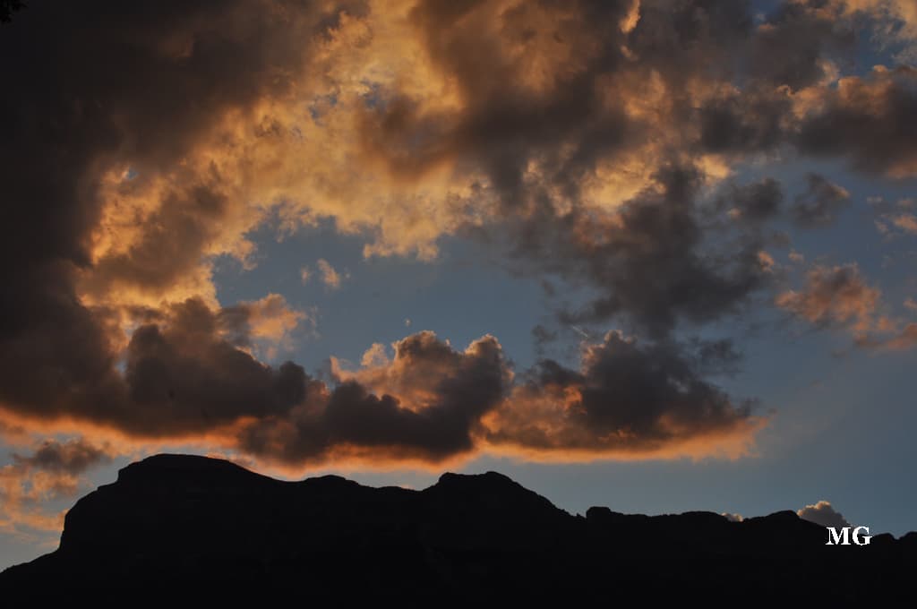 Magie des couleurs du ciel, en fin de journée sur le massif de la Chartreuse !!!