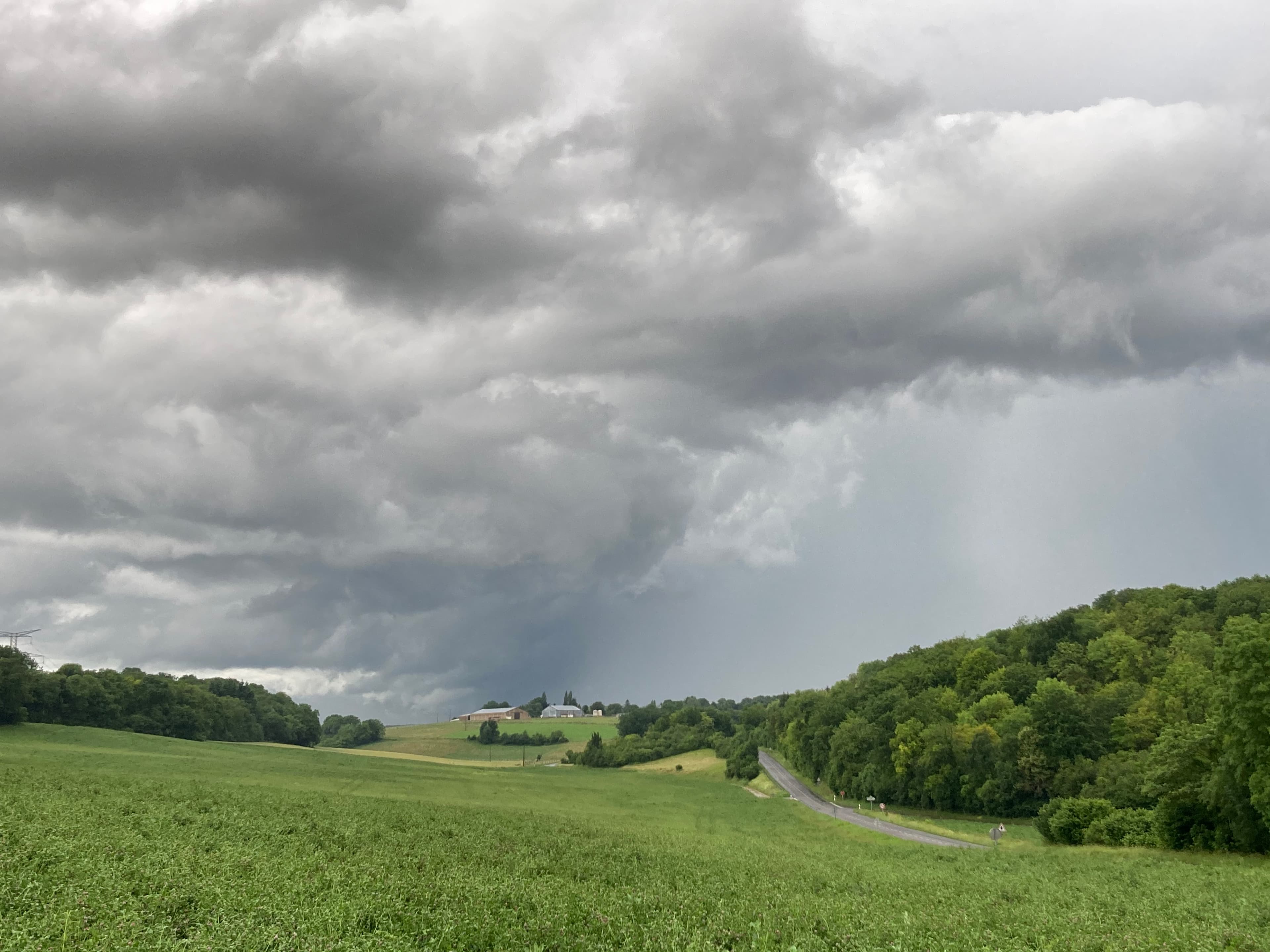 Evacuation de l'orage vers le nord