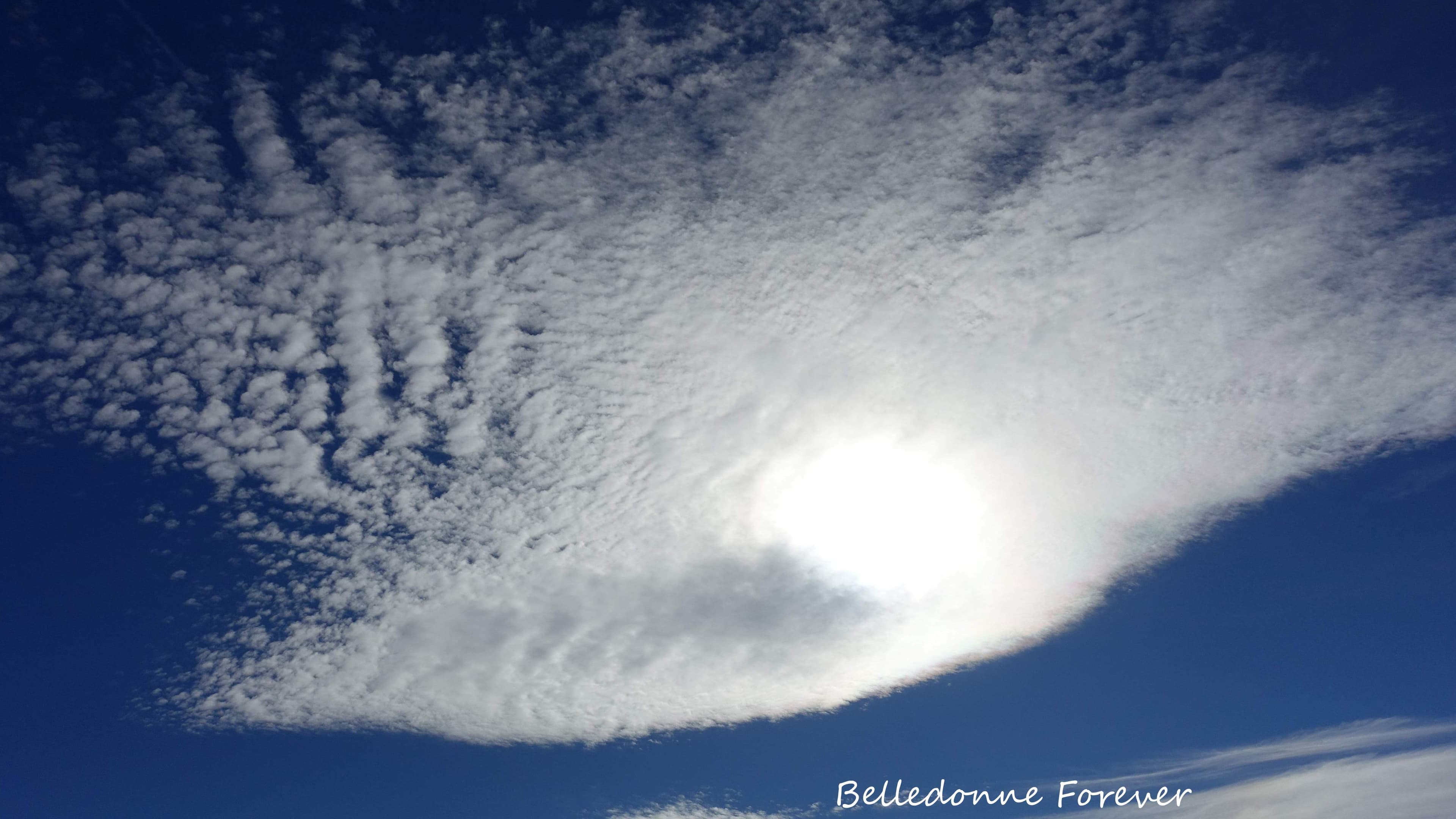 Quelques nuages l'après-midi A.P.