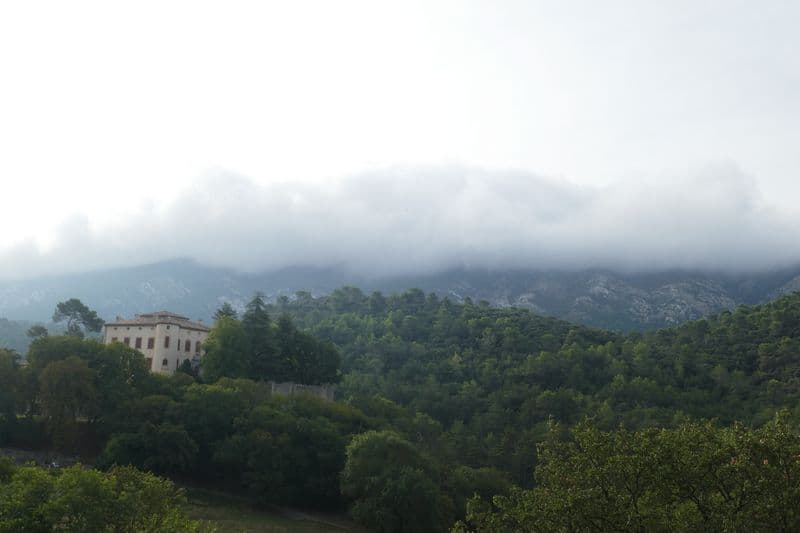 Brouillard sur sainte victoire