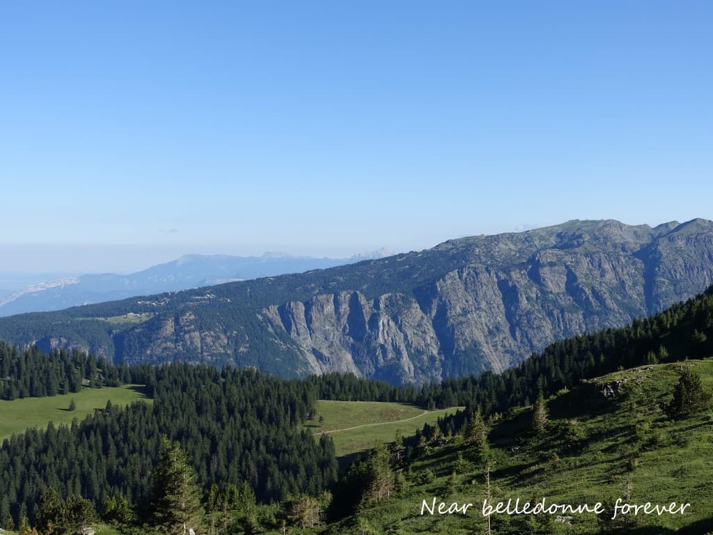 Chamrousse paraît bien aplatie A.P.