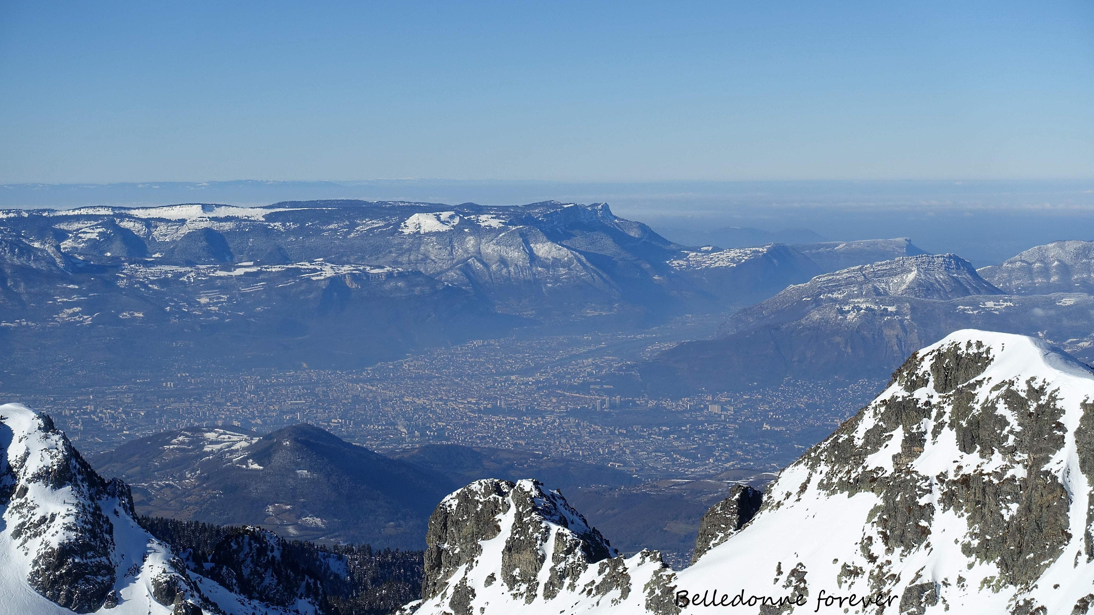 Chaud sans vent à 2440m, soleil sur Grenoble, mer de nuages sur les terres froides A.P.
