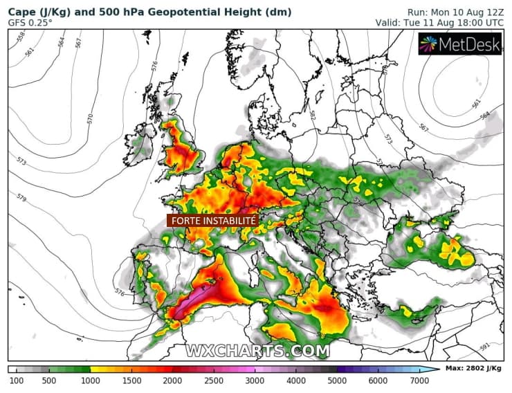 Image d'illustration pour Masse d'air tropicale sur la France et orages difficiles à prévoir